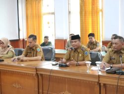 Sekwan Gelar Rapat Evaluasi Kinerja Pegawai Sekretariat DPRD