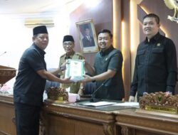 DPRD Batang Hari Sampaikan Pemandangan Umum Fraksi, Tiga Ranperda Mulai Dibedah